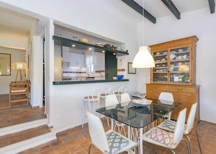 Beachfront In Binisafuller With 4 Bedrooms And Direct Sea Access Binisafua