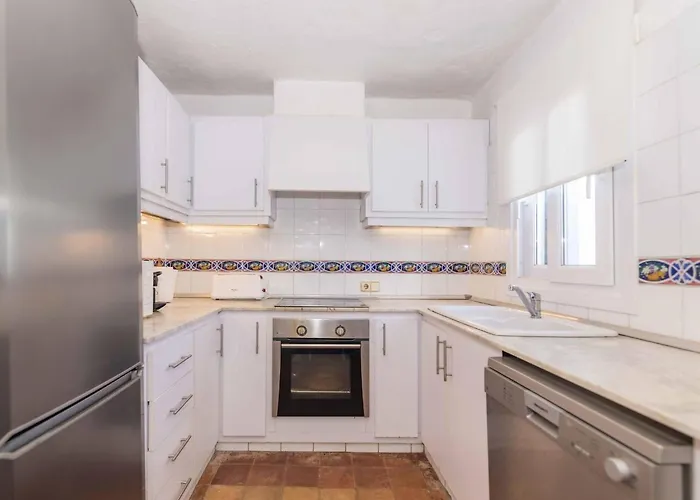 וילה Beachfront In Binisafuller With 4 Bedrooms And Direct Sea Access Binisafua