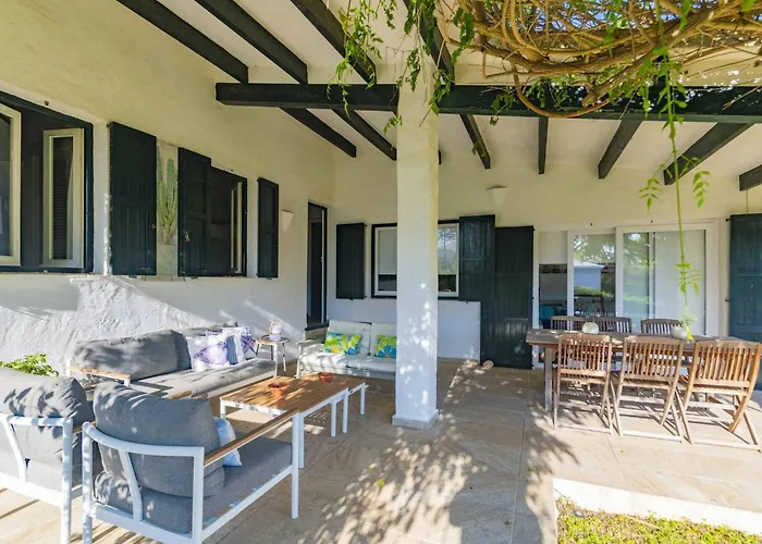 וילה Beachfront In Binisafuller With 4 Bedrooms And Direct Sea Access