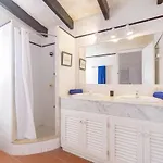 Beachfront In Binisafuller With 4 Bedrooms And Direct Sea Access * Binisafua