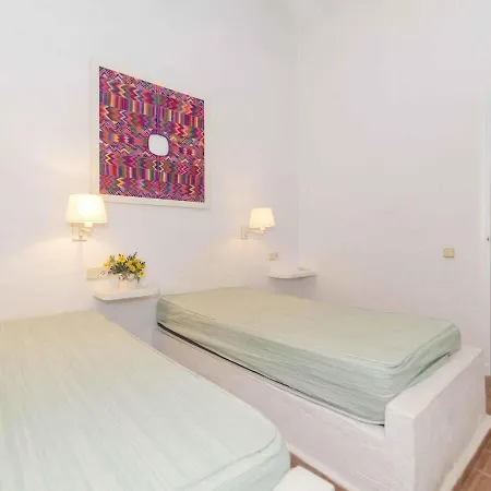 Es Cantell Binisafua