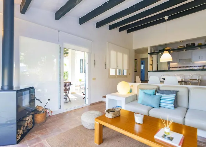 Beachfront In Binisafuller With 4 Bedrooms And Direct Sea Access Villa Binisafua