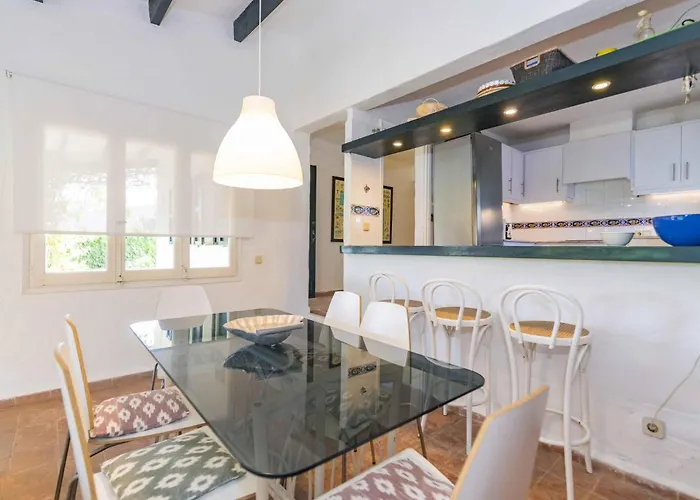 Beachfront In Binisafuller With 4 Bedrooms And Direct Sea Access Binisafua