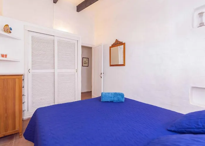 Beachfront In Binisafuller With 4 Bedrooms And Direct Sea Access Binisafua