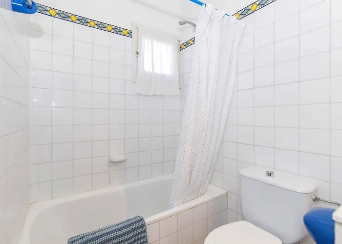 Villa Beachfront In Binisafuller With 4 Bedrooms And Direct Sea Access *